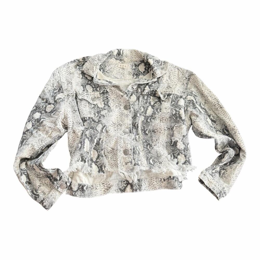 White black snakeskin print